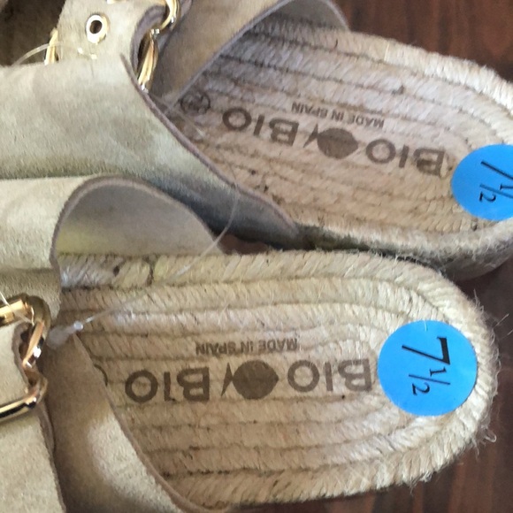 NWOT Bio Bio ESPADRILLE Slides - Picture 3 of 5